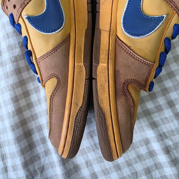 Nike SB Dunk Low Newcastle Brown Ale - Picture 7 of 8